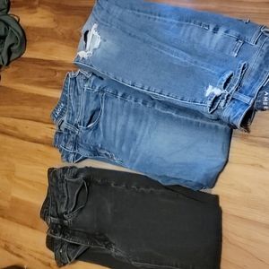 3 American eagle jeans size 2 short